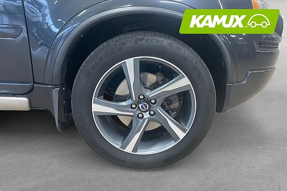 Volvo XC90 8 of 20