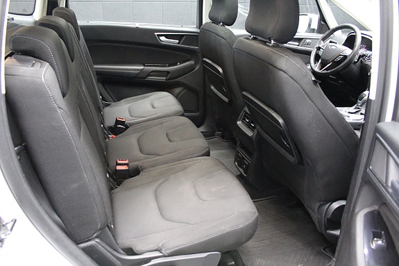 Ford S-MAX 17 of 28