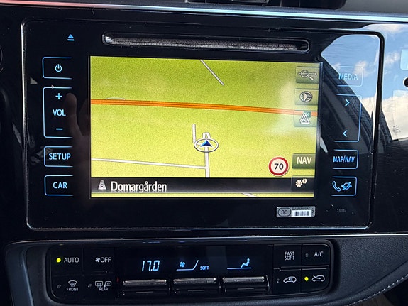 Toyota Auris 10 of 12