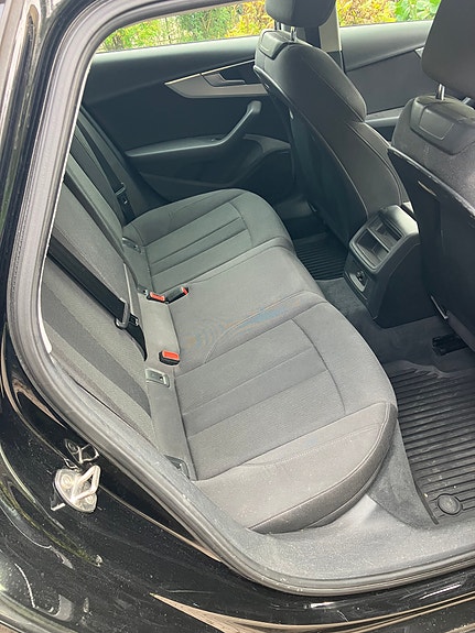 Audi A4 4 of 5