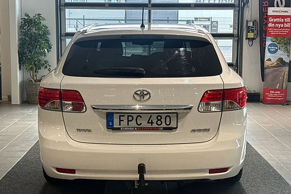 Toyota Avensis 4 of 22