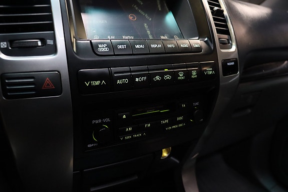 Toyota Land Cruiser 21 of 26