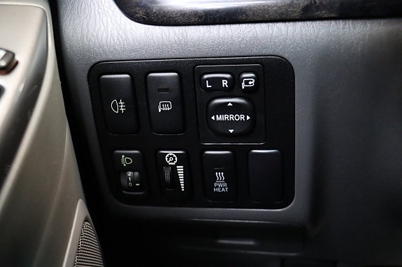 Toyota Land Cruiser 25 of 26