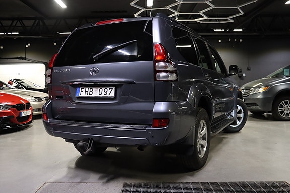 Toyota Land Cruiser 5 of 26