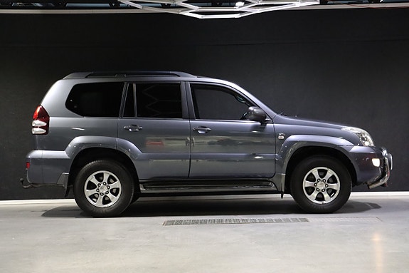 Toyota Land Cruiser 8 of 26
