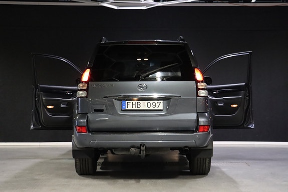 Toyota Land Cruiser 9 of 26