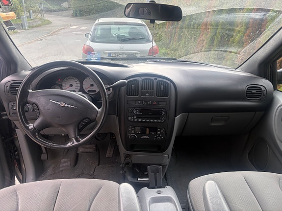 Chrysler Grand Voyager 5 of 7