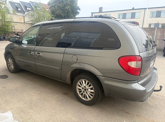 Chrysler Grand Voyager 3 of 7
