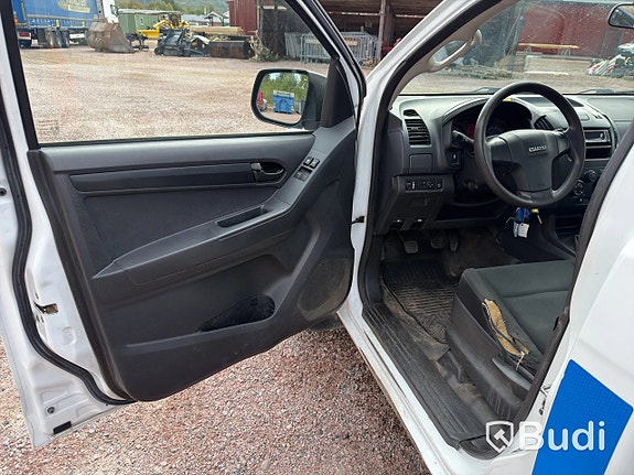 Isuzu Isuzu D-Max 24 of 27