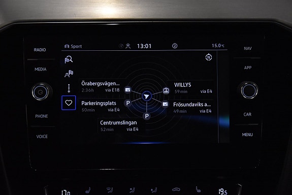 Volkswagen Passat Alltrack 16 of 21