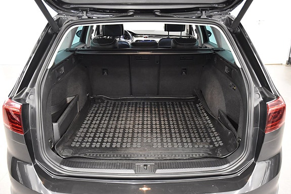 Volkswagen Passat Alltrack 21 of 21