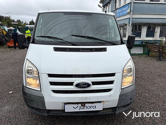 Ford Transit 8 of 24