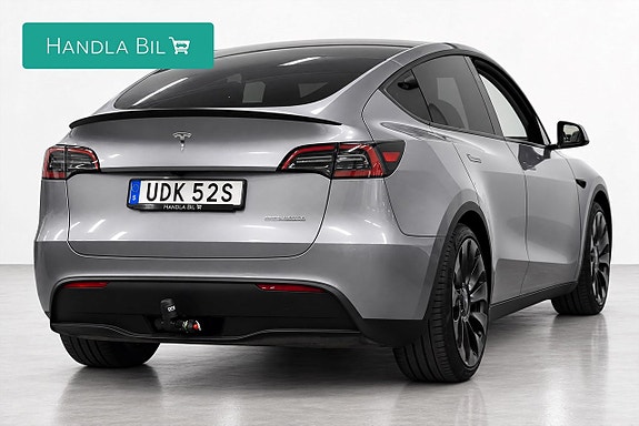 Tesla Model Y 5 of 26