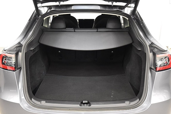 Tesla Model Y 26 of 26