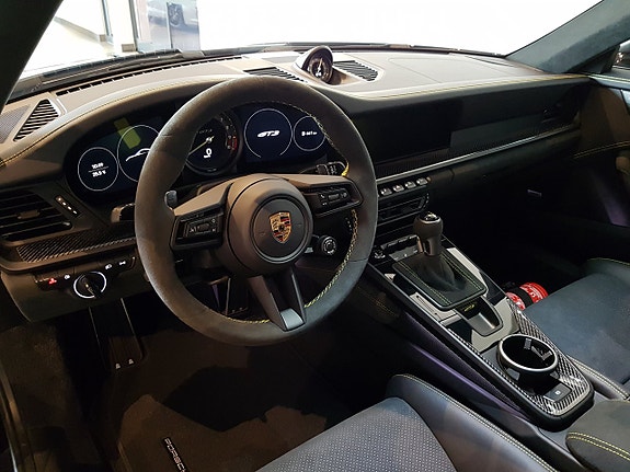 Porsche 911 GT3 9 of 9