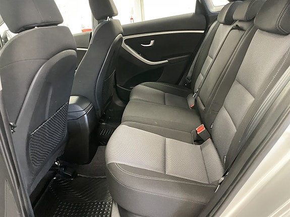 Hyundai i30 6 of 9