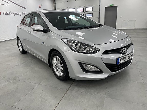 Hyundai i30 2 of 9
