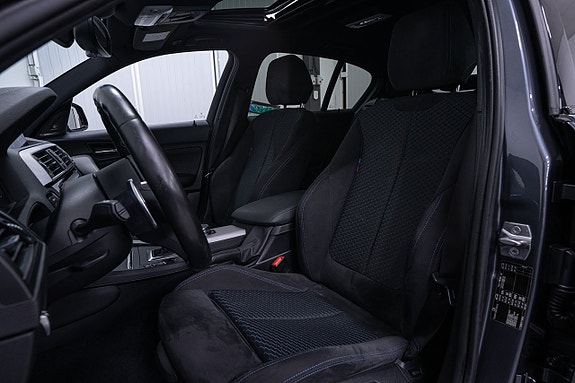 BMW M140i 11 of 21