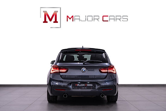 BMW M140i 5 of 21