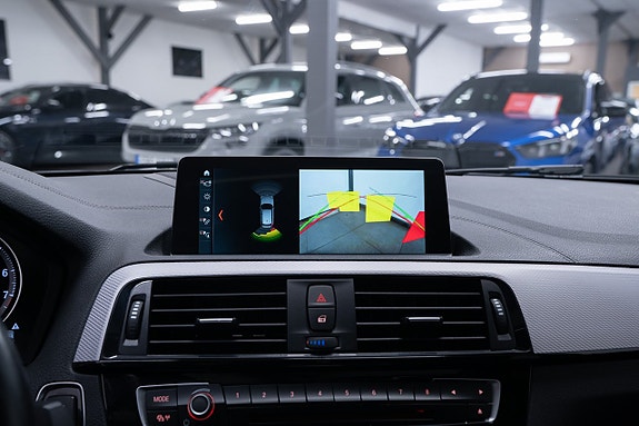 BMW M140i 18 of 21