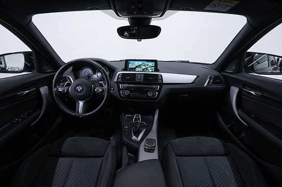BMW M140i 14 of 21