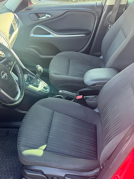 Opel Zafira Tourer 4 of 7