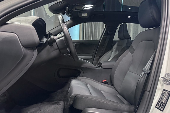 Polestar 2 10 of 21
