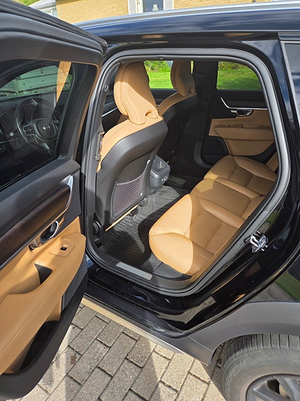 Volvo V90 Cross Country 6 of 10