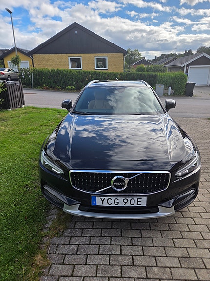 Volvo V90 Cross Country 4 of 10