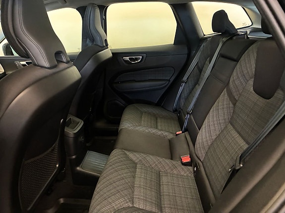 Volvo XC60 21 of 23