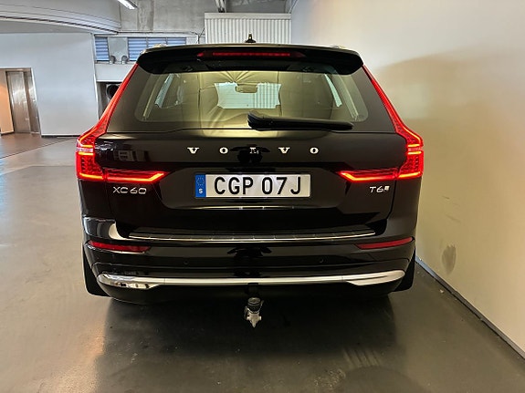 Volvo XC60 6 of 23