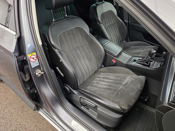 Skoda Superb 9 of 30