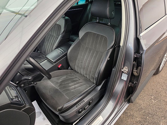 Skoda Superb 18 of 30