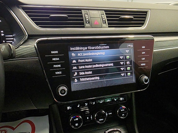 Skoda Superb 27 of 30
