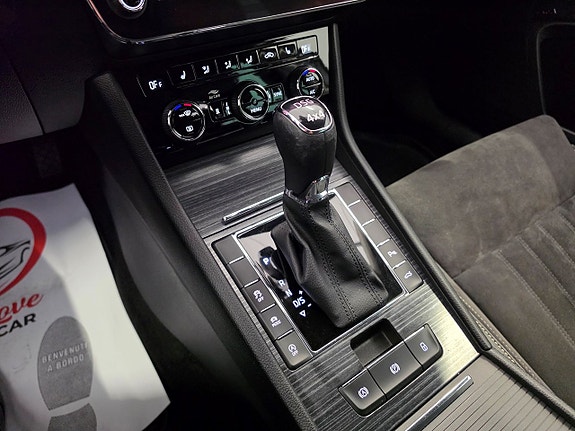 Skoda Superb 24 of 30