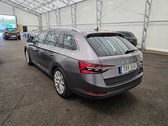 Skoda Superb 5 of 30