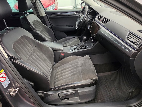 Skoda Superb 10 of 30
