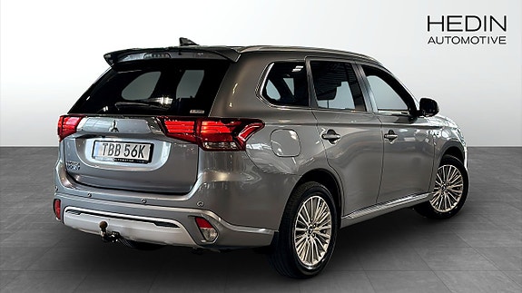 Mitsubishi Outlander 2 of 12