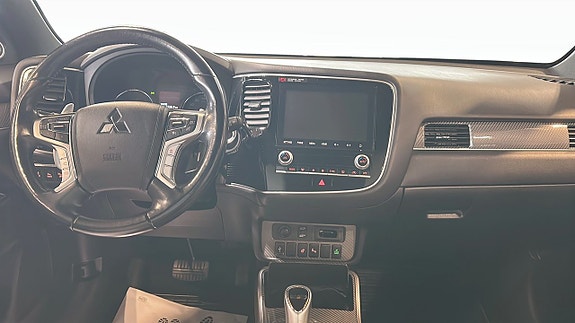 Mitsubishi Outlander 4 of 12
