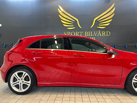 Mercedes-Benz A180 4 of 11
