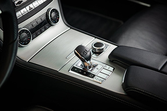 Mercedes-Benz SL500 22 of 29