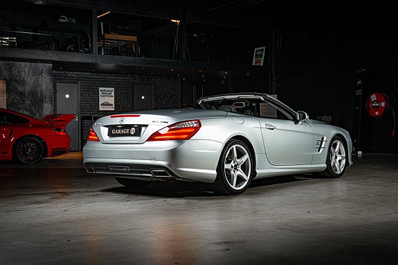 Mercedes-Benz SL500 7 of 29