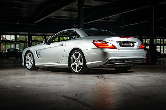 Mercedes-Benz SL500 5 of 29