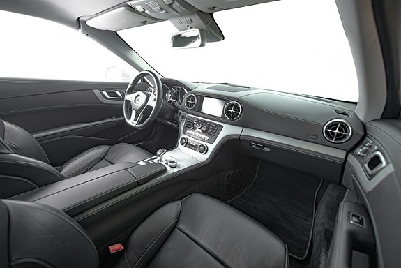 Mercedes-Benz SL500 18 of 29
