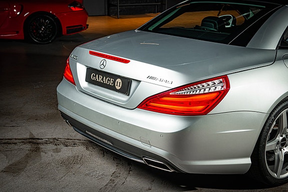 Mercedes-Benz SL500 25 of 29