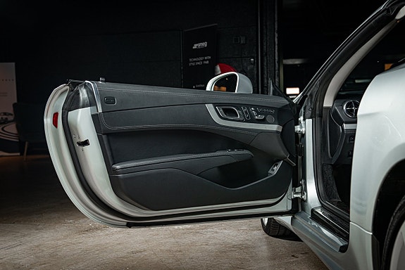 Mercedes-Benz SL500 14 of 29