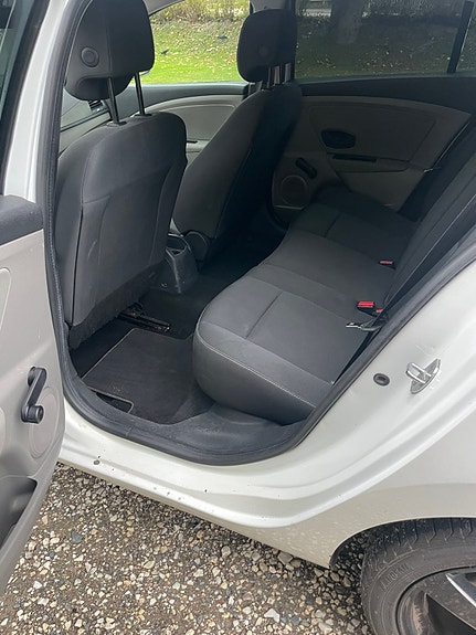 Renault Megane III 3 of 4