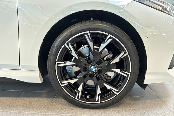 BMW 120 14 of 19