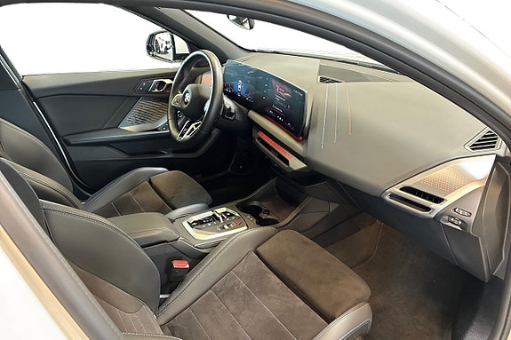 BMW 120 6 of 19