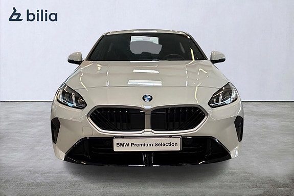BMW 120 5 of 19